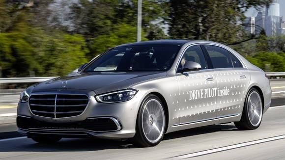 Компания Mercedes-Benz первая в мире запустила автопилот третьего уровня 1