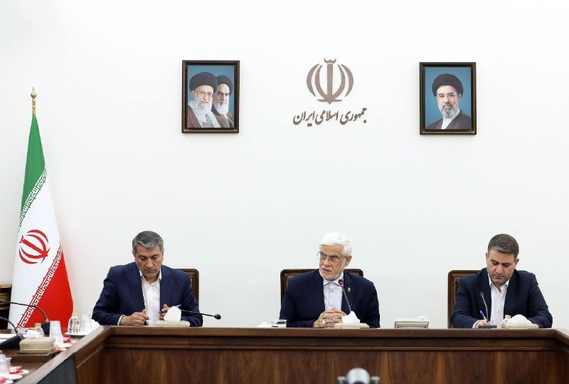خبر فوری جنگ: عارف: طرح موسوم به «مقابله با نفوذ بیگانگان» به فعالیت علمی کشور ضربه میزند🔹قالیباف قول داده این طرح را از دستور کار مج
