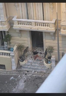 В Монако произошел взрыв в вестибюле многоквартирного дома, пострадали три человека «украинского и российского происхождения», сообщает BFMTV со ссылкой на власти Монако и французскую полицию.По данным издания Nice Matin, пострадавшие — граждане Украины и 