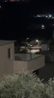 חלק מכוחות הכיבוש מסתערים על העיירה בית פוריק ממזרח לשכם.