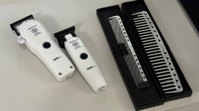 Совершенствую и пополняю свой кейс для клиентов. Приобрела новые тачки по совету Юры Власова SMARTBRAIN от MRD PROТеперь сама буду рекомендовать. Потому что они удобно лежат в руке, качественно работают, стильные по дизайну и легкие в уходе 🩶Совершенствую и пополняю свой кейс для клиентов. Приобрела новые тачки по совету Юры Власова SMARTBRAIN от MRD PROТеперь сама буду рекомендовать. Потому что они удобно лежат в руке, качественно работают, стильные по дизайну и легкие в уходе 🩶