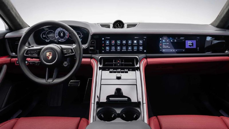 Porsche рассекретила салон Panamera нового поколения 3