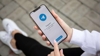 СМИ: Роскомнадзор частично блокирует работу Telegram  Пользователи (в том числе из редакции Rozetked) сталкиваются с невозможностью отправлять объёмные файлы и видео. Источник сообщает, что причиной этому стали новые блокировки со стороны РКН.  Занимательн