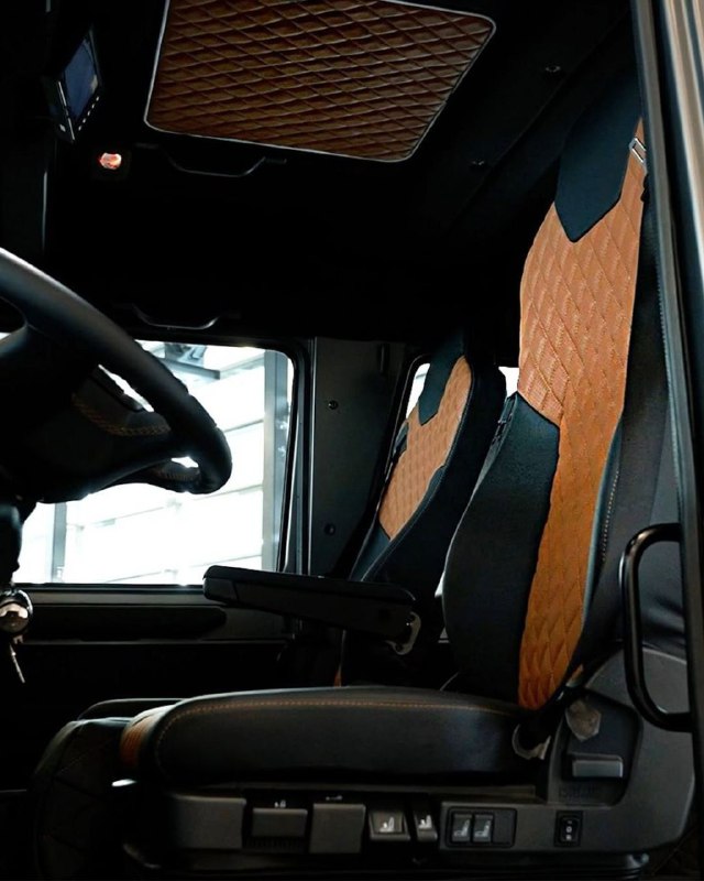 2026 Mercedes-Benz Unimog 5