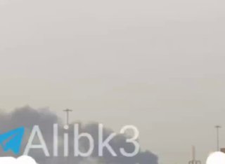 בסיסי ארה"ב בבחריין עולים באש כתוצאה מטילים איראניים.