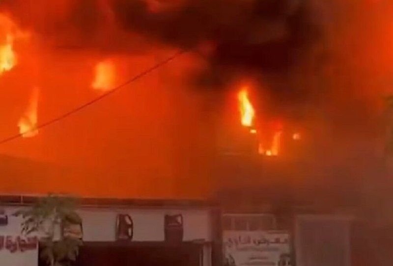 לורסטן: שריפה עזה נמשכת בבית זיקוק מיני