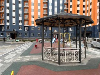 Сдается в аренду 3 комнатная рядом с метро Рохат Бектемирсктй район