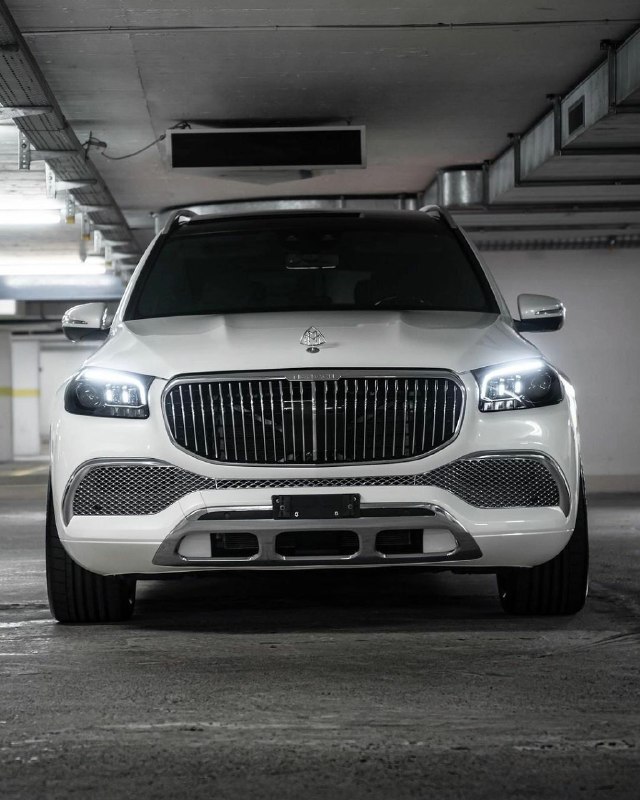 Mercedes GLS Maybach 2