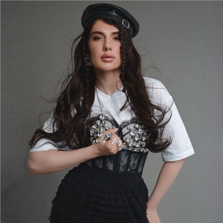 Telegram profile photo for SHOP SECRET - канал о красивых покупках, трендах и стиле звезд