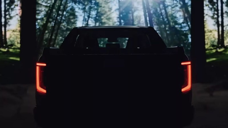 Toyota раскрыла дату премьеры нового Hilux 3