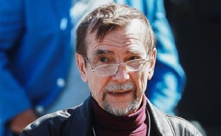 Правозащитника Льва Пономарева заочно приговорили к пяти с половиной годам по делу о создании «Института Андрея Сахарова», объявленного в России нежелательной организацией, и уклонении от обязанностей иноагента, передает «Медиазона» из суда в Москве.84-лет