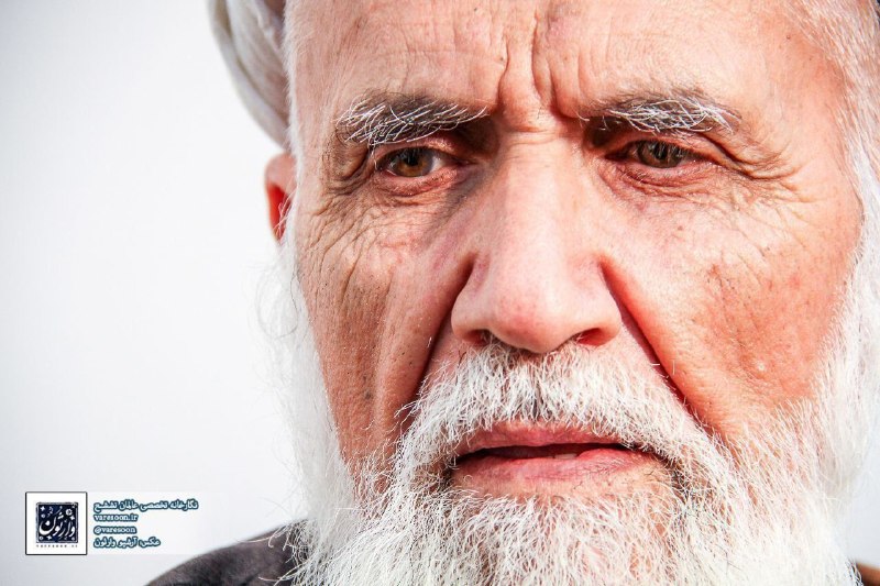 وارثون: آیت الله حائری شیرازی:اگر شوهر دوست دارد همسرش مطیع او باشد، باید یک جوری عمل کند که حالت تکیه‌گاه برای زن داشته باشد. د