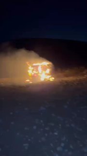 הרגעים הראשונים לאחר שמתנחלים שרפו מספר בתים פלסטינים ב"ח'רבת אל-טובה" במסאפר יטא, דרומית לחברון.