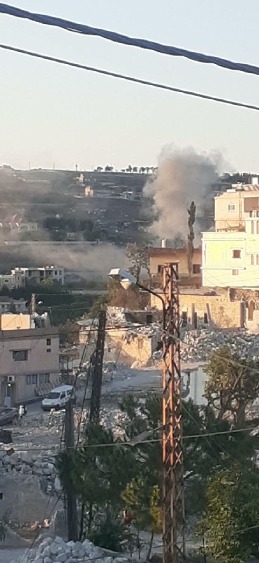 مدفعية الاحتلال تقصف بلدة حاريص جنوب لبنان