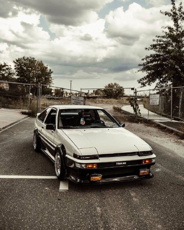 Toyota AE86