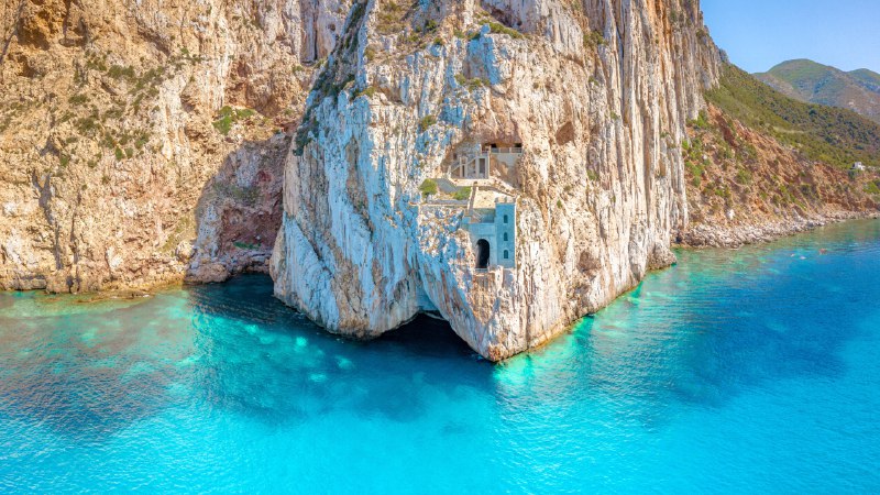 Ore and morePorto Flavia, Sardinia, Italy (© Francesco Riccardo Iacomino/Getty Images)
