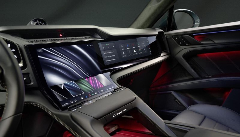 Компания Porsche раскрыла интерьер электрического Cayenne 6
