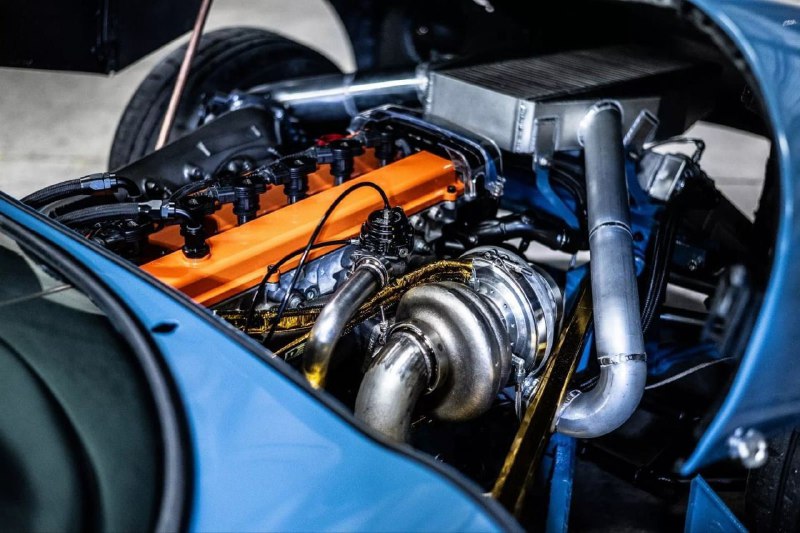 Jaguar E-Type с мотором от Supra и деталями от BMW 3