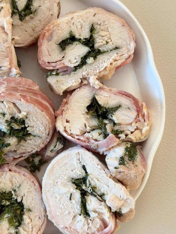 Еще одно интересное и вкусное блюдо, которое украсит любое ваше застолье Рулет из индейки с беконом Мне больше нравится в теплом виде, но можно под... - изображение 2 - еще, одно, интересное