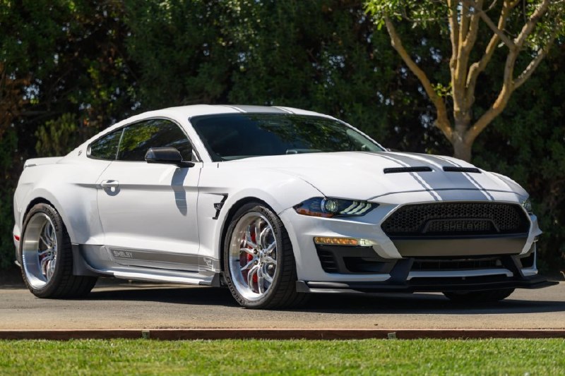 Сегодня мы хотим поговорить об одном интересном экземпляре - купе Ford Mustang S