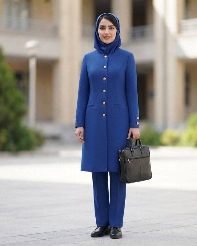 گالری مانتو شیک و پیک: 🔹مانتو شلوار اداری اریکا🔹کد 3079🔻تن خور بشدت فوق العاده 🔻ضمانت دوخت و کیفیت🔻سایزبندی: 36 تا 48🔻دوخت تمام صنعتی 🔻 جنس: فا