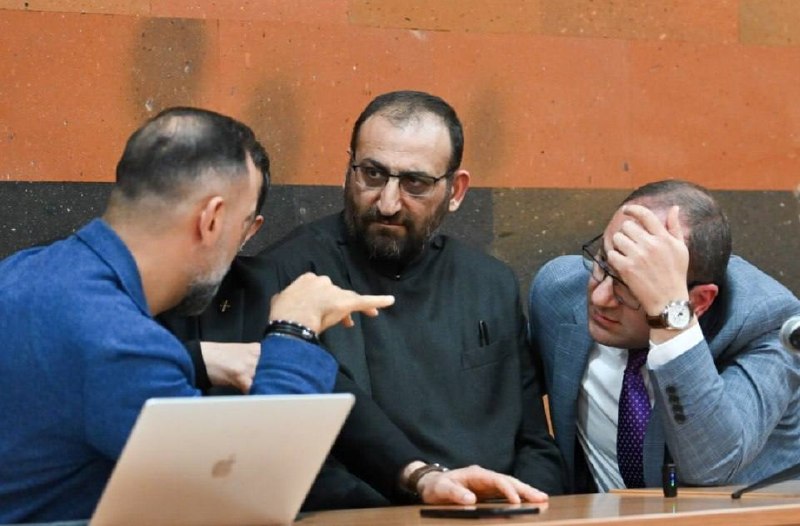 בית המשפט התיר לארכיבישוף ארשק חצ'טריאן לבקר במרכזים רפואיים מחוץ לווגארשאפט בית המשפט של ערכאה ראשונה באזו…