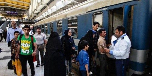 ورامين سلام: پیش فروش بلیت‌ قطارهای مسافری شهریور از دوشنبه🔹پیش فروش بلیت‌ قطارهای مسافری برای بازه زمانی یکم تا ۳۱ شهریورماه ( مسیره