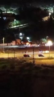 תחת חסות צבא הכיבוש, מתנחלים תוקפים בתים פלסטינים בפאתי הכפר אל-סאוויה, דרומית לשכם.