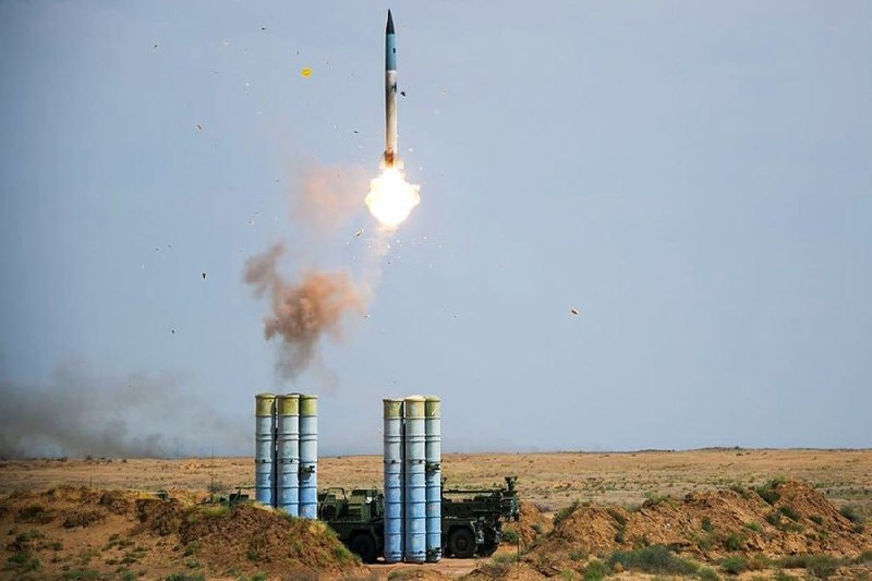 RASTAKHIZ: 🔶 بازسازی ۱۷ پرتابگر S-400 برای حمله به اهداف زمینی در اوکراین🔹 اوکراین مدعی شده است که روسیه تا ۱۷ پرتابگر موشکی سامانه