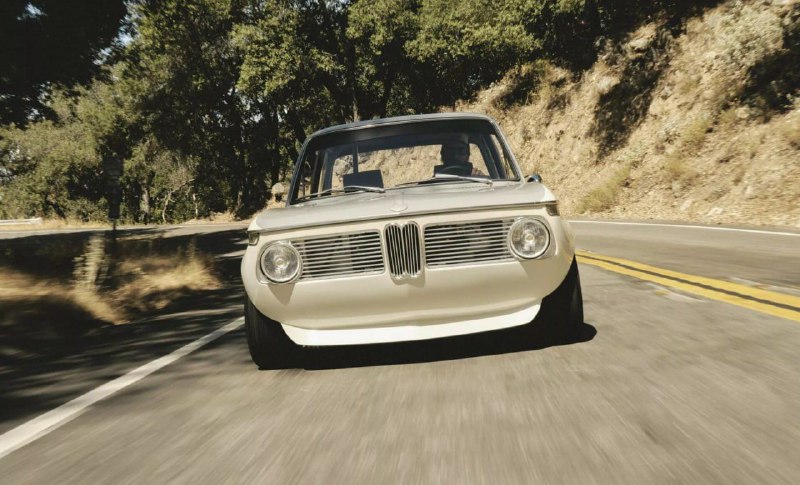 Культовый BMW 2002 вернулся с карбоном и духом 60-х 2