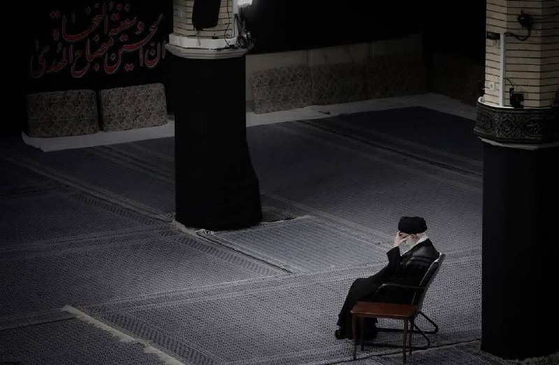 باسیمره: ▪️◾️◼️⬛️🖤⬛️◼️◾️▪️🇮🇷☫🇮🇷چقدر مصداق ظهر عاشوراست.......🇮🇷☫🇮🇷او هم پسر فاطمه بودتوسط شقی‌ترین اشقیا شهید شددر حالی که تشنه ب