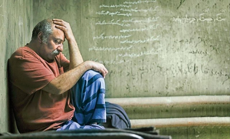 روزنامه ایران: ⭕ «زندهشور» ۱۰۰ میلیاردی شد🔹فروش فیلم سینمایی «زندهشور» با بیش از ۷۰۰ هزار بلیت از مرز ۱۰۰ میلیارد تومان عبور کرد که ب
