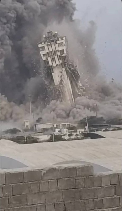 איראן: מגדל התצפית בנמל צ'אבהאר קרס סופחת