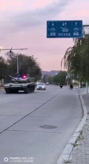 מיכל סיני מסוג 99A עם אלמנטים מוסרים של הגנה דינמית על פס מיכל ייעודי
