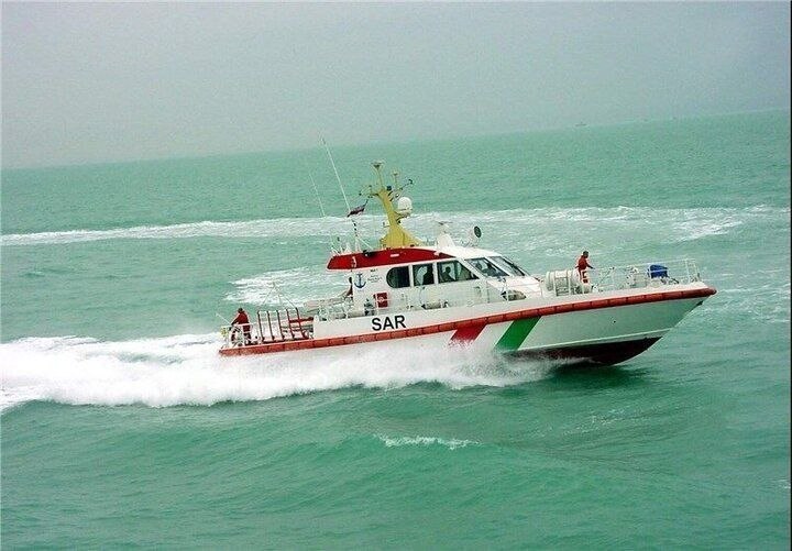روزنامه سپهرغرب: ⭕️تلاش برای پیدا کردن فرد گمشده در سواحل رمچاه قشم ادامه دارد🔹️معاون عملیات آتش نشانی قشم:🔸️از صبح امروز عملیات امداد و 