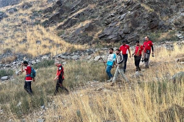 شبکه اطلاع رسانی دانا: ♦️سرپرست جمعیت هلال‌احمر جلفا: تلاش نفس‌گیر امدادگران هلال‌احمر در ارتفاعات سخت‌گذر کمتال پس از ۹ ساعت به نجات سه کوهنور