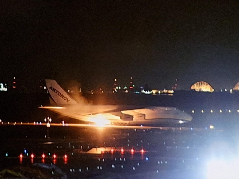Flames were spotted on the rear fuselage of a Ukrainian Antonov An-124 Ruslan cargo plane during or just after landing at Chubu Centrair International Airport near Nagoya, Japan.