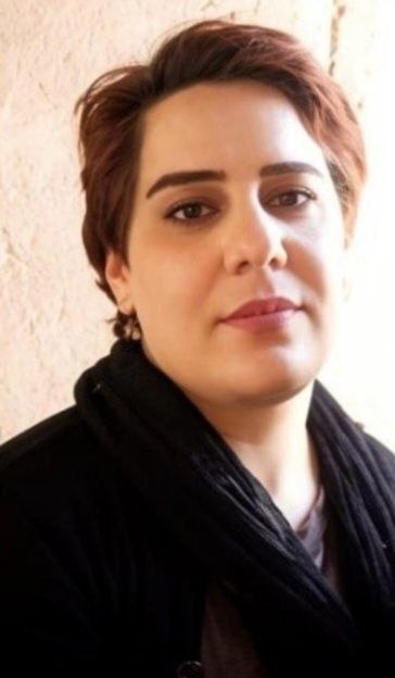 ندای زنان ایران: پروندهسازی مجدد علیه شیوا زارعی، روزنامهنگار اهل قصرشیرین و فعال حوزه زنان، به دلیل «نه به اعدام»طی روزهای گذشته «شیوا