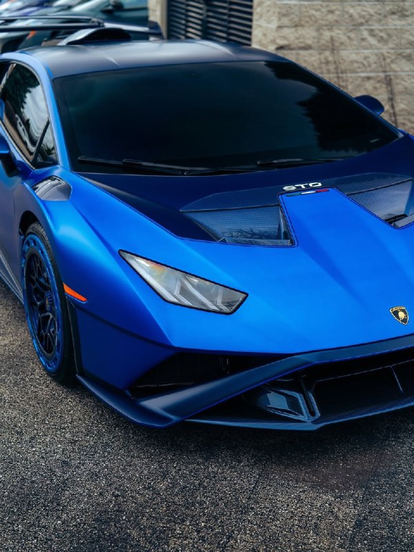 Lamborghini Huracan STO 60th Anniversary Edition 5
