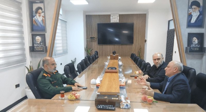 اخبار مازندران: میدان‌داری سبزپوشان در امنیت و سازندگی🔹️ استاندار مازندران در دیدار با فرمانده سپاه کربلا، هماهنگی و هم‌پوشانی دولت و سپ