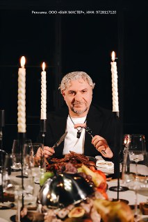 Безлимит на всё меню The Бык! Только по будням с 12:00 до 16:00 платишь 800 рублей и берёшь столько еды, сколько сможешь съесть.Одно условие — если что-то останется в тарелке, придётся доставать денежки и оплачивать отдельно.Едаки, записывайте адрес москов