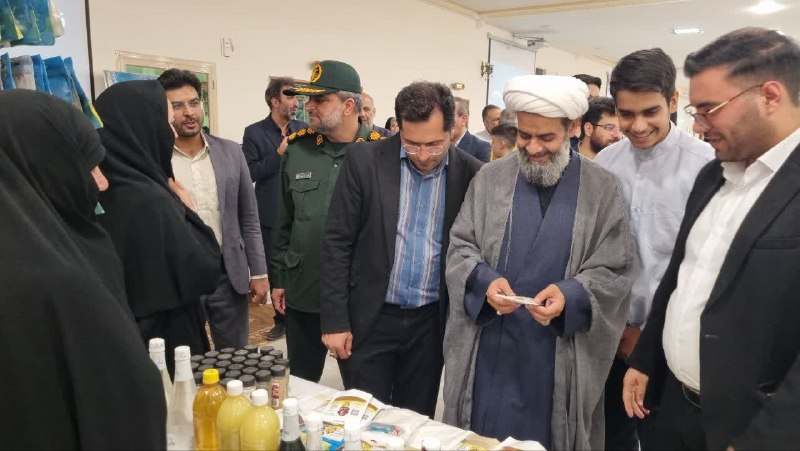 بشرویه نیوز: 🔻 افتتاح نمایشگاه «اقتصاد به توان مردم» با ۶۰ غرفه در بشرویه🔸 هم‌زمان با دومین روز از هفته دولت، نمایشگاه «اقتصاد به توا