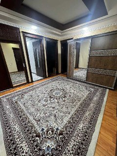 5 room house, Shaykhontohur district, Qoratosh mahalla, near Chorsu bazaar