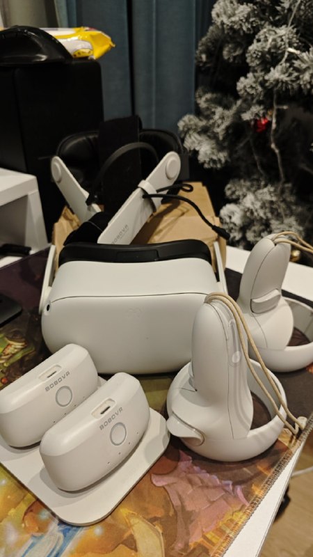 Meta Quest 2 + BOBOVR (ПОЛНЫЙ КОМПЛЕКТ, КОРОБКИ)