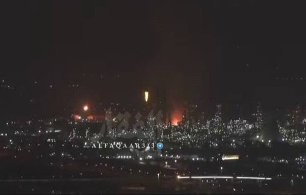—️🇸🇦/🇾🇪 עיר התעשייה ג'אזאן, בערב הסעודית, עולה באש