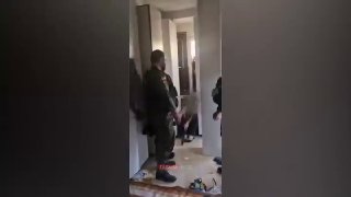 🔴רגע פירוק בן הערובה ברחוב Waliasr על ידי משטרת נופו