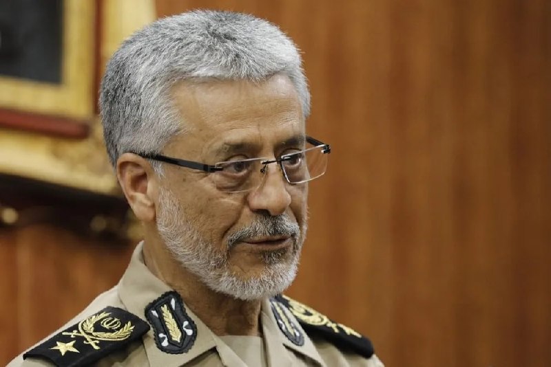 خبرگزاری دفاع مقدس: 💢دریادار سیاری: همدلی دولت، مردم و نیروهای مسلح عامل پیشرفت کشور است🔸معاون هماهنگکننده ارتش در پیامی خطاب به رئیسجمهور