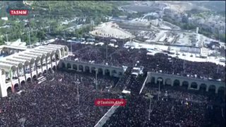 תפילות לוויה לגופתו של המנהיג העליון שנהרג איראן עלי חמינאי.