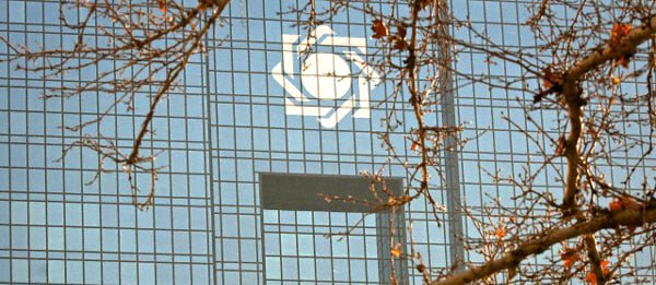 BANKER | بنکر: وام خرید خانه در تهران به ۲ میلیارد تومان رسیدهیات عالی بانک مرکزی با افزایش سقف تسهیلات پرداختی از محل اوراق گواهی حق ت