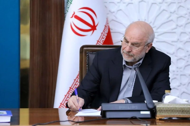 عصر ایران: قالیباف خطاب به بسنت: نمایش مضحکت «روز دلقک» بود!🔹قالیباف نوشت: این برنامه اصلاً شبیه عملیات نورماندی نبود؛ یک استندآپ م